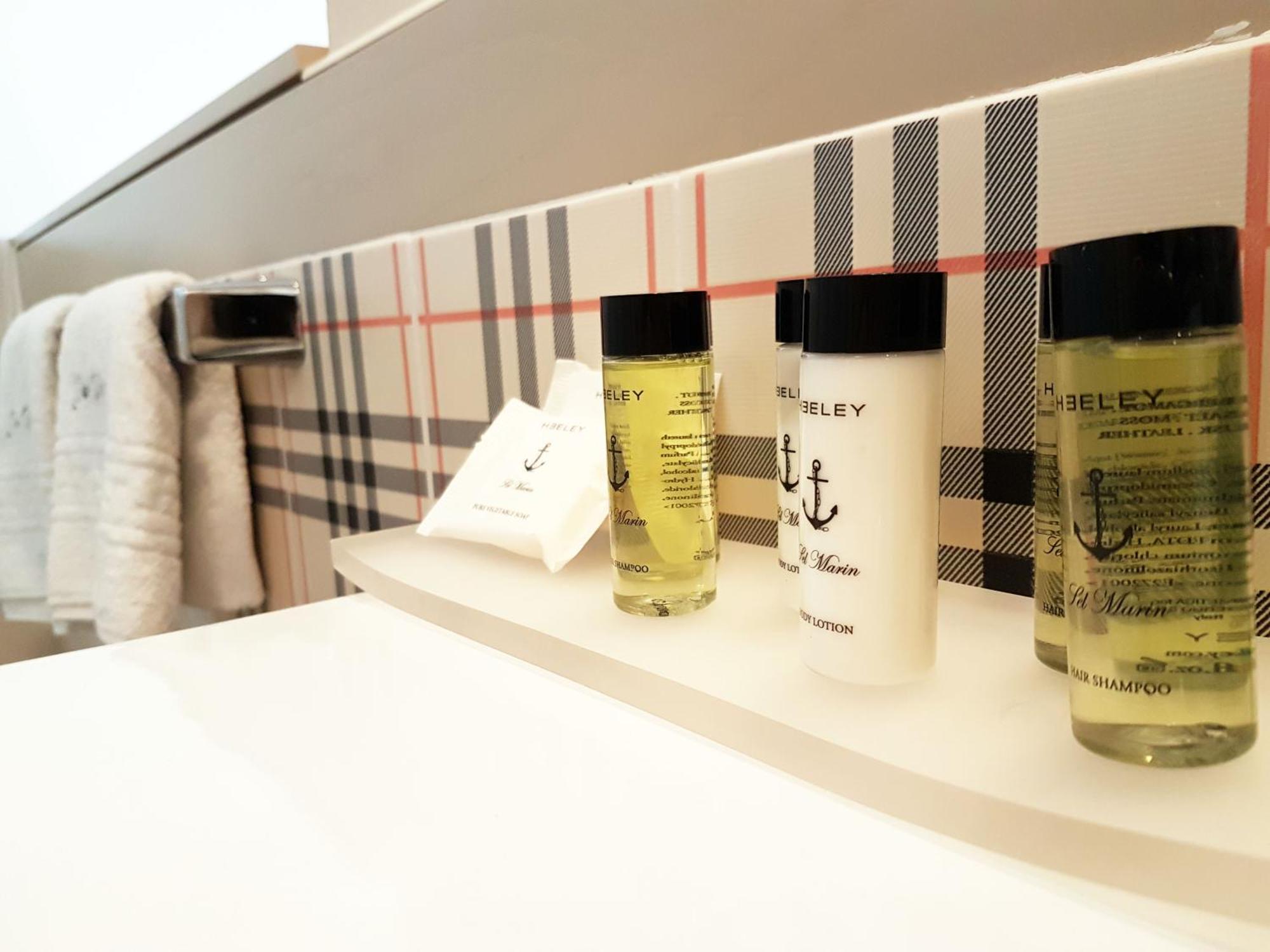 טרופאה Don Ugo Luxury Rooms חדר תמונה