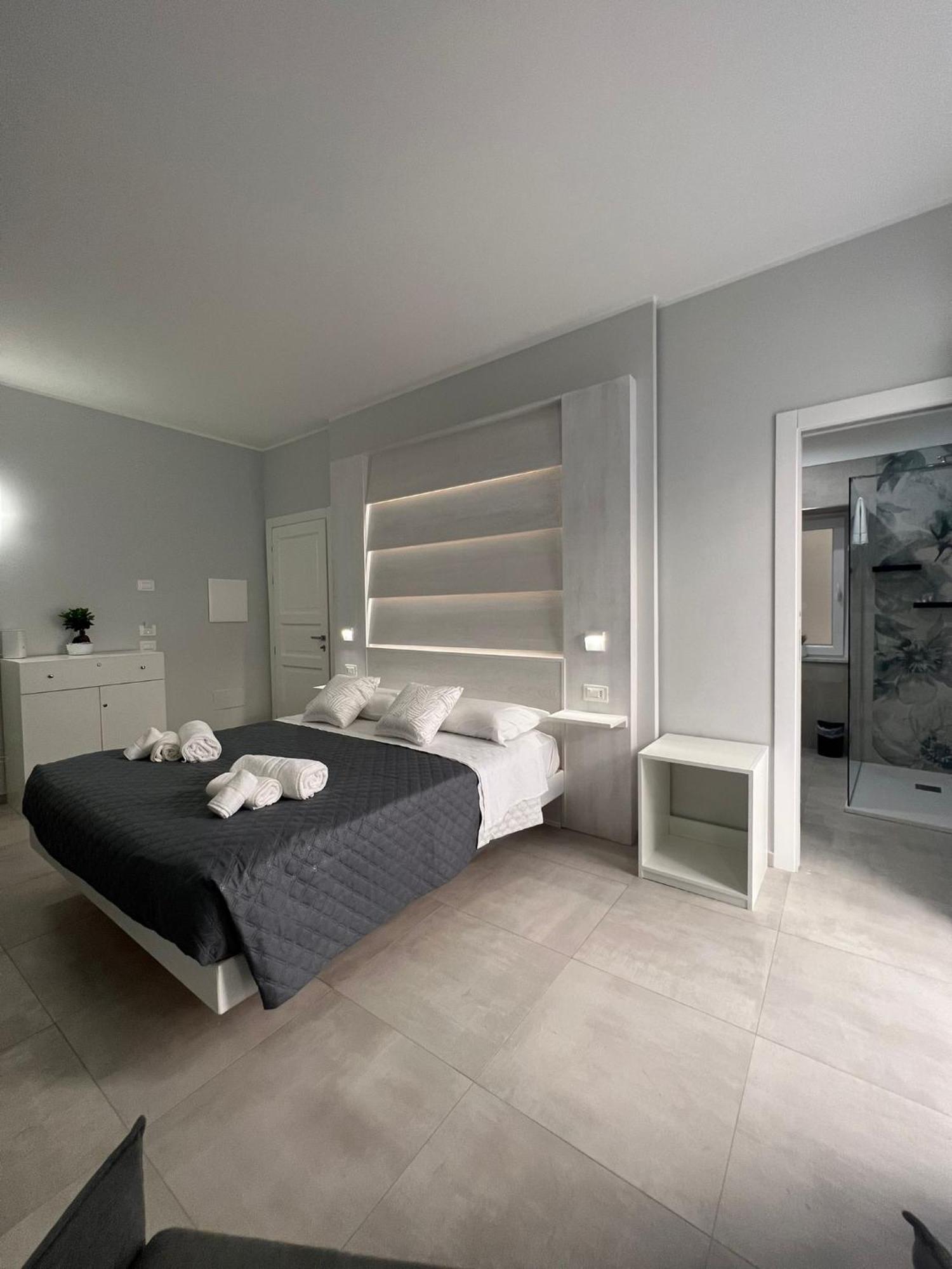 טרופאה Don Ugo Luxury Rooms מראה חיצוני תמונה