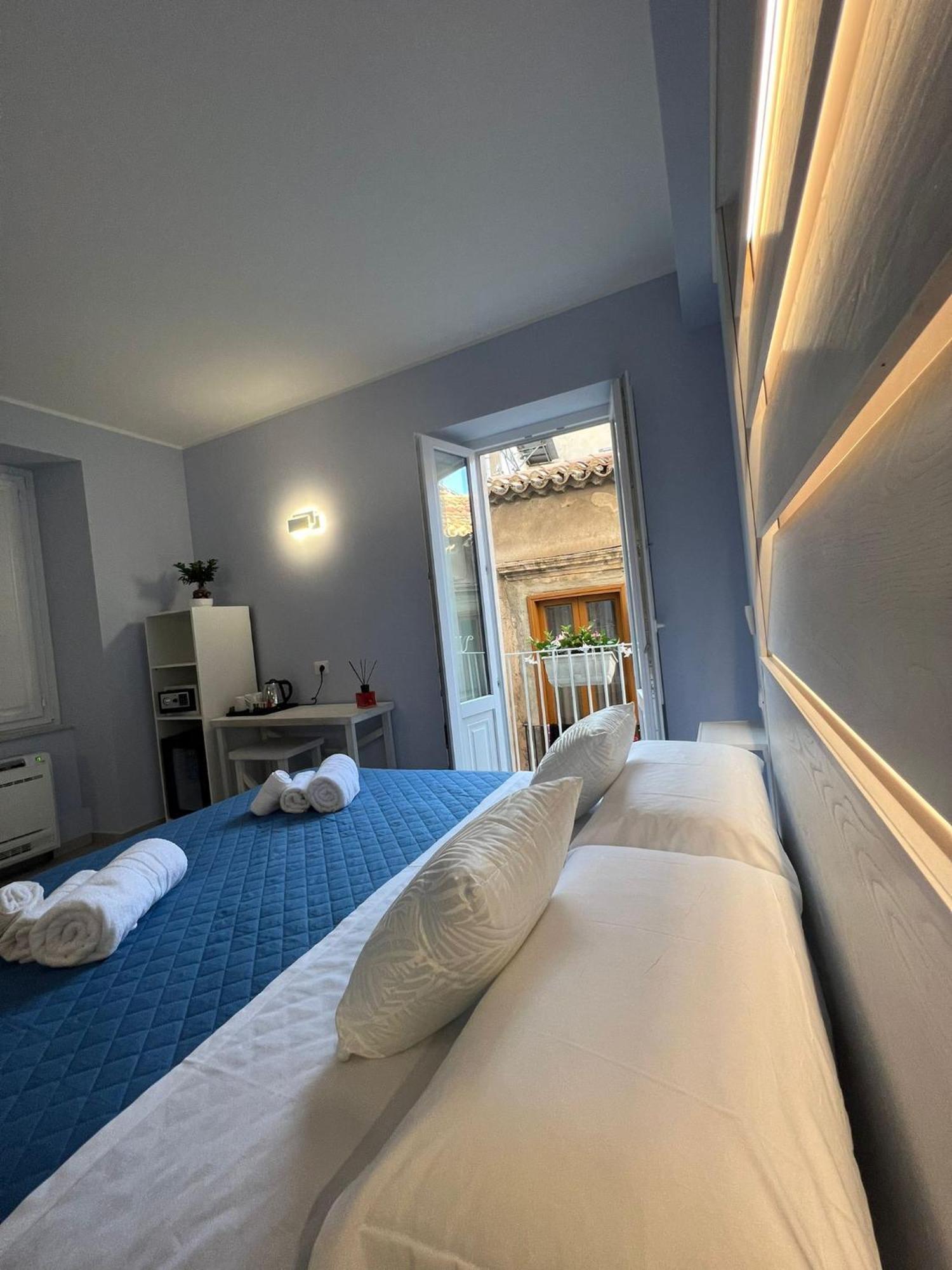 טרופאה Don Ugo Luxury Rooms מראה חיצוני תמונה