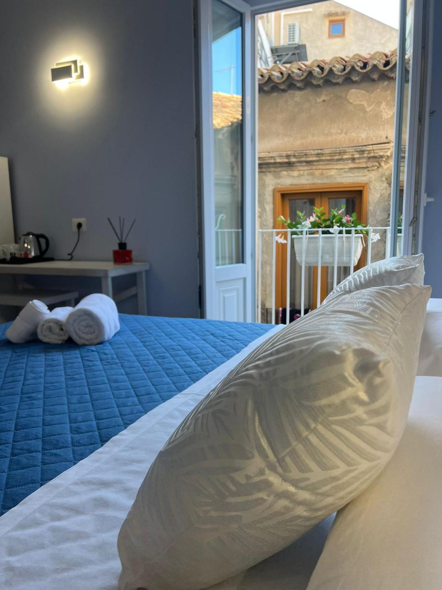 טרופאה Don Ugo Luxury Rooms מראה חיצוני תמונה