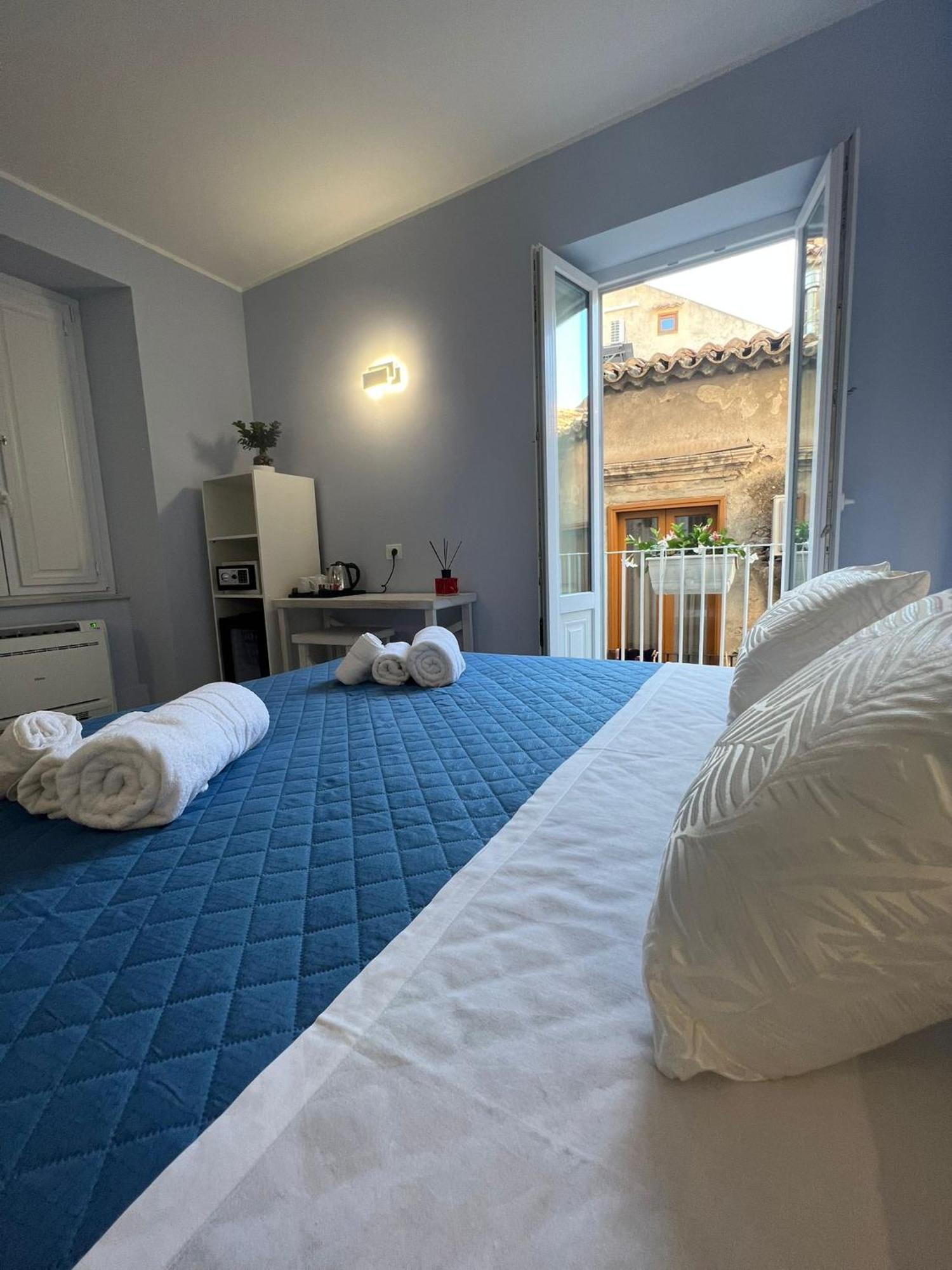 טרופאה Don Ugo Luxury Rooms מראה חיצוני תמונה