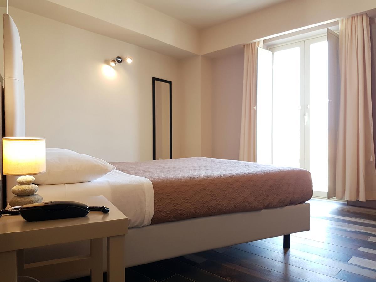 טרופאה Don Ugo Luxury Rooms מראה חיצוני תמונה